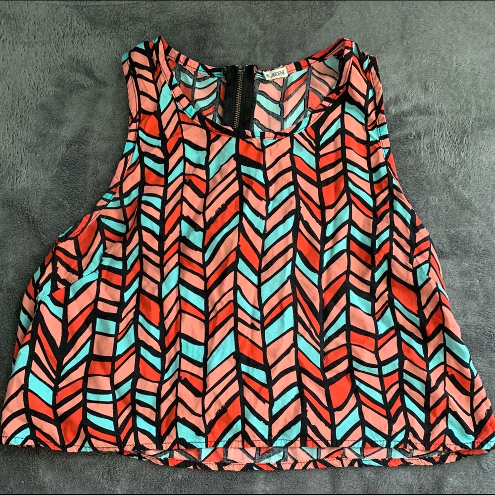 Cute crop top with zipper in the back
